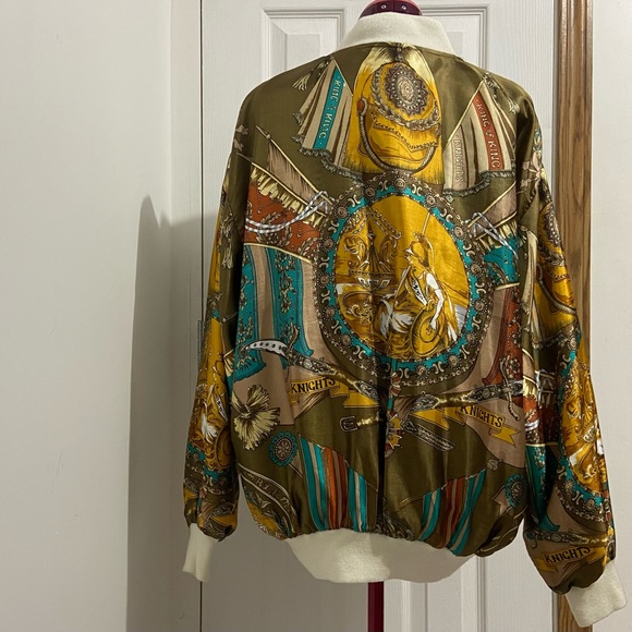 Juhli Vancouver women boroque stylish silky  bomber jacket. Size M/L. Used. - Picture 4 of 14
